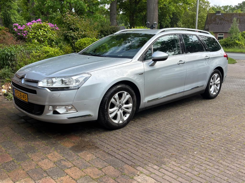Mooie Citroën C5 Tourer Comfort exclusive 2013 100500km!, Auto's, Citroën, Voorwielaandrijving, 15 km/l, Zwart, Handgeschakeld