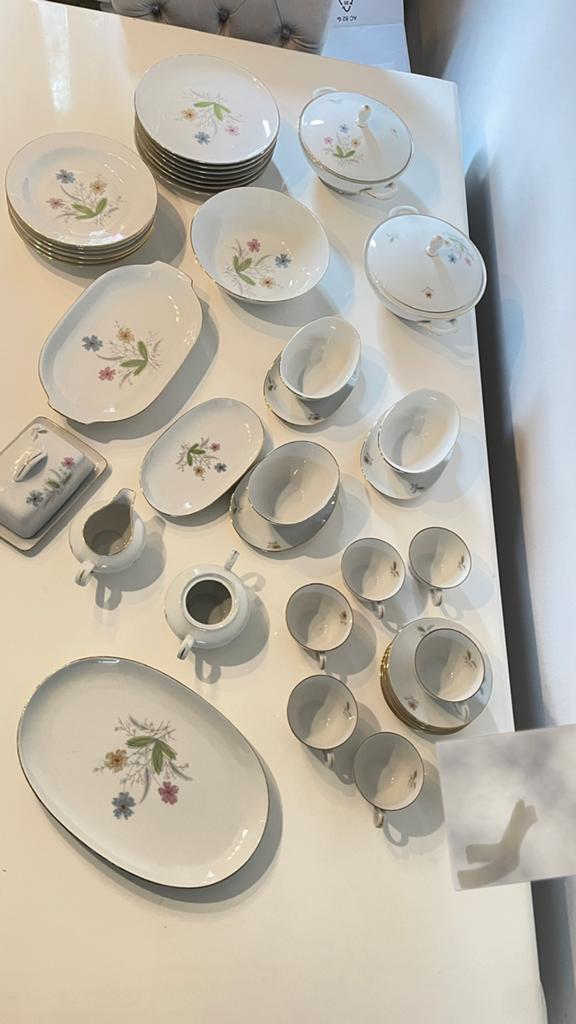 schumann Arzberg bavaria - Tafelservies voor 6 (39), Antiek en Kunst, Antiek | Servies compleet, Ophalen of Verzenden
