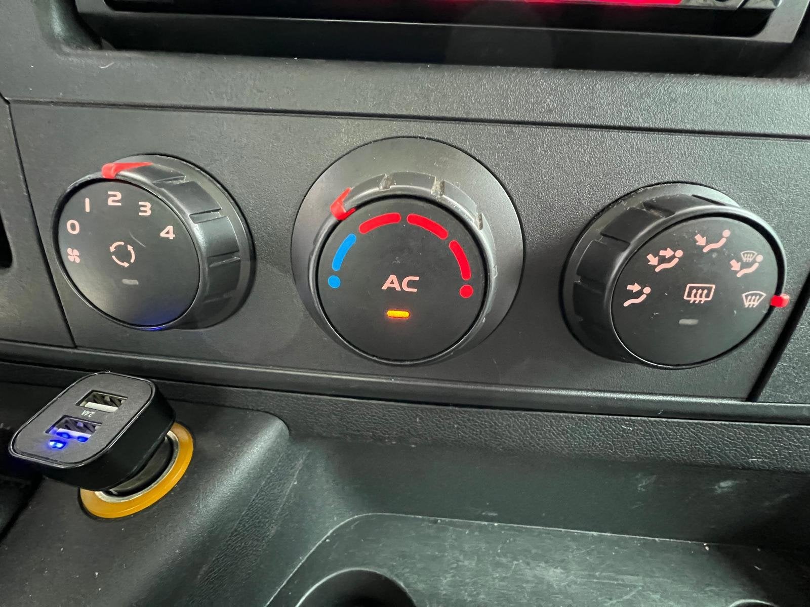 Renault Master T35 2.3 dCI L3 TIJHOF OPRIJWAGEN 159.368KM, Auto's, Bestelauto's, Voorwielaandrijving, Euro 5, Stof, Gebruikt