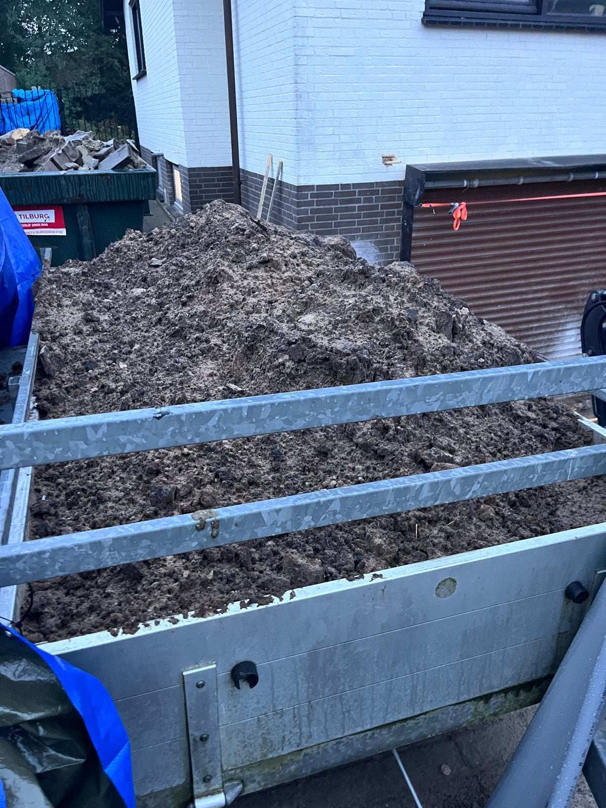 Zwarte grond te koop - Ideaal voor tuin en aanleg, Ophalen, Tuinaarde