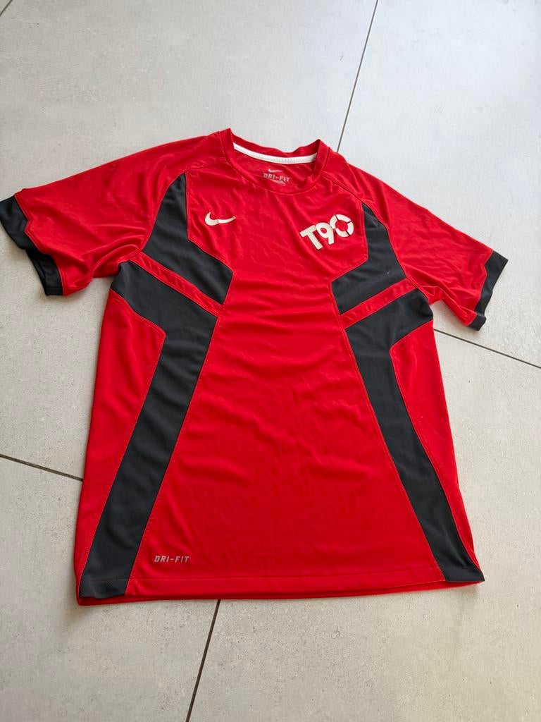 Nike T90 Dri-FIT Voetbalshirt Rood Maat M, Ophalen of Verzenden, Zo goed als nieuw, Maat 48/50 (M), Rood