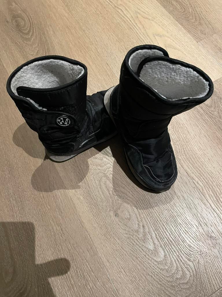 Snowboots maat 33 zwarte boots  lekker warm, Ophalen of Verzenden, Gebruikt, Jongen of Meisje, Laarzen