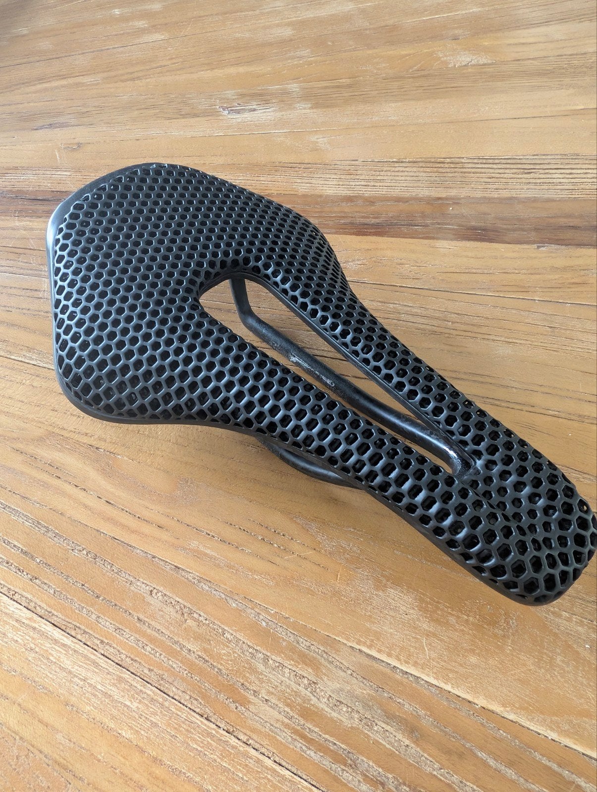 Carbon zadel met 3d geprint zitvlak, Stadsfiets, Zadel, Carbon, RYET
