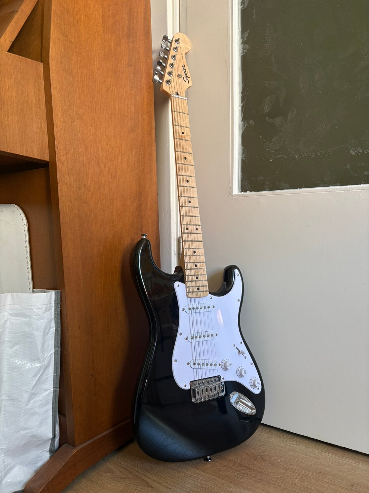 2023 Squier Stratocaster with gig bag, Ophalen, Gebruikt, Solid body, Overige merken