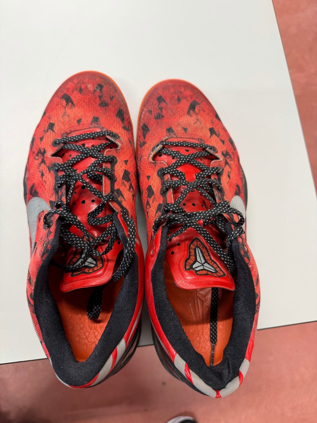 Nike Kobe 8 System - Rood/Zwart Basketbalschoenen, Ophalen of Verzenden, Gedragen, Overige kleuren, Sneakers of Gympen