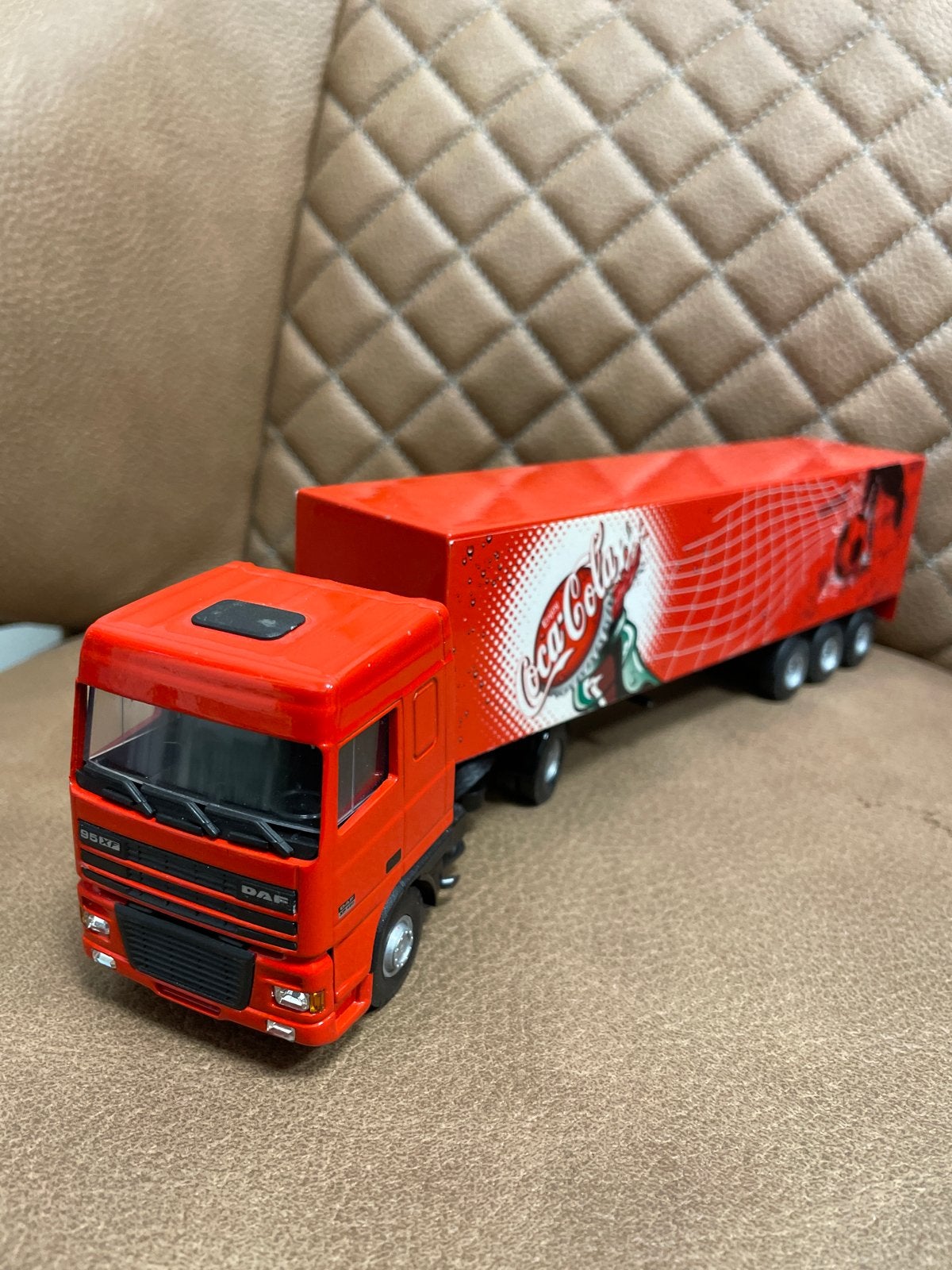 DAF 95XF Coca-Cola vrachtwagen model - Lion Car, Overige merken, Gebruikt, Ophalen of Verzenden, Truck