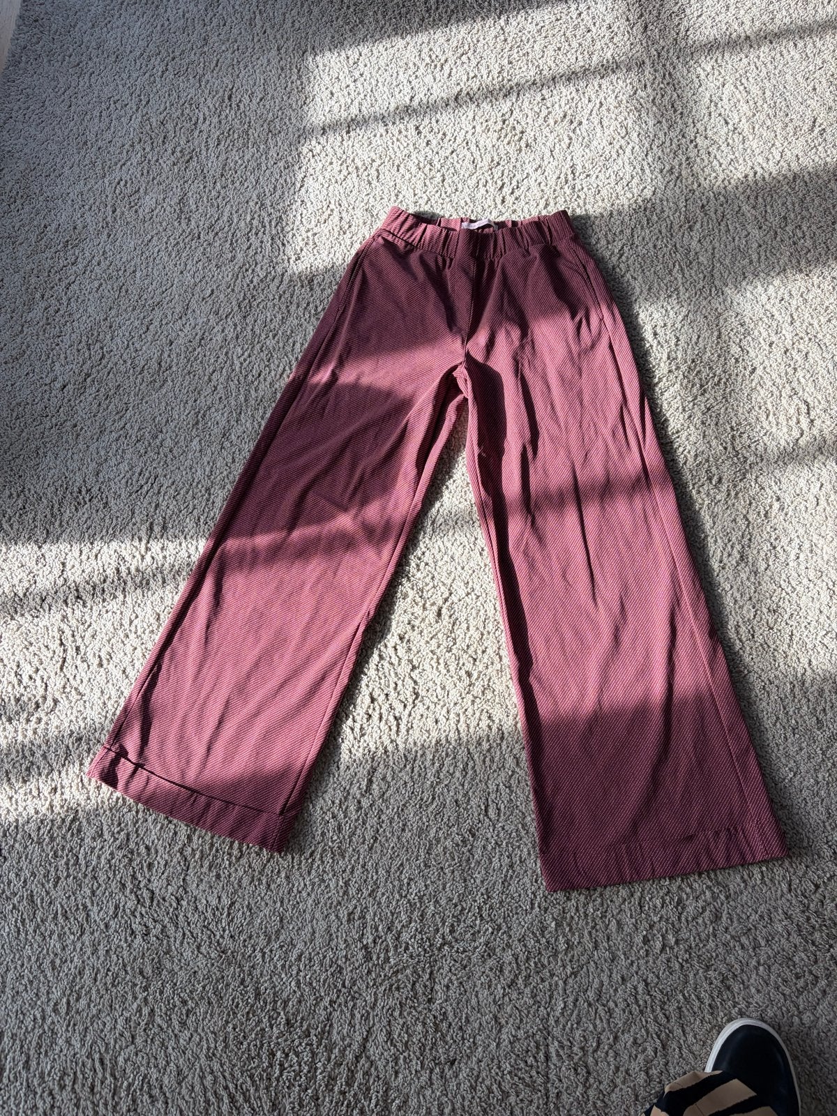 Studio Anneloes broek maat S, wijnrood met wit werkje, Kleding | Dames, Ophalen of Verzenden, Zo goed als nieuw, Maat 36 (S), Lang