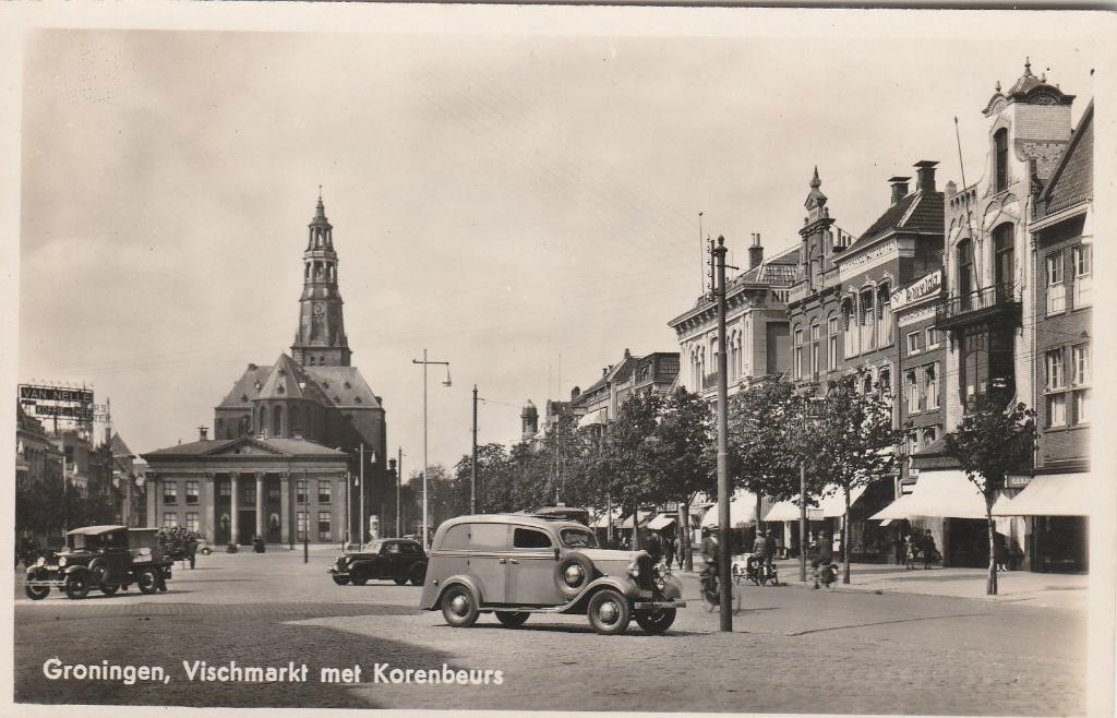 Groningen  Vischmarkt met oude Ford Panel uit 1937, Ophalen of Verzenden, 1920 tot 1940, Ongelopen, Groningen