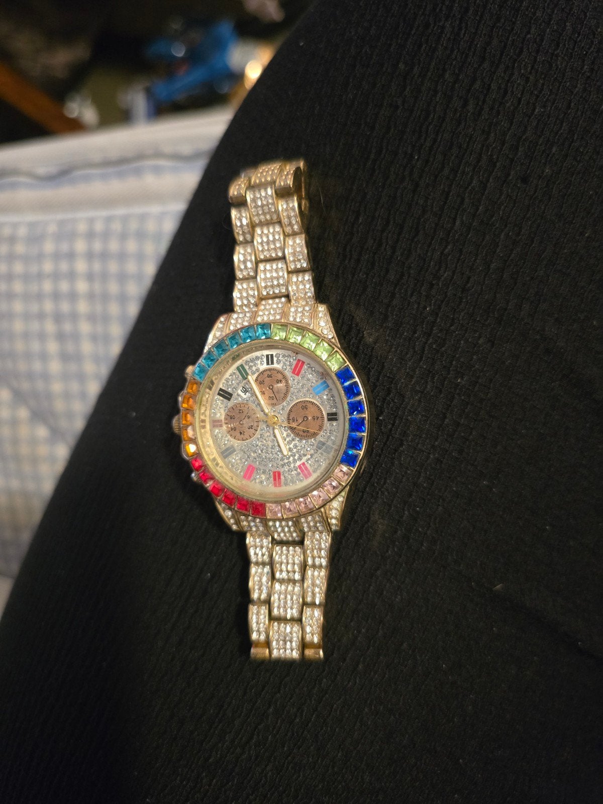 Gouden horloge met kleurrijke steentjes, Ophalen of Verzenden