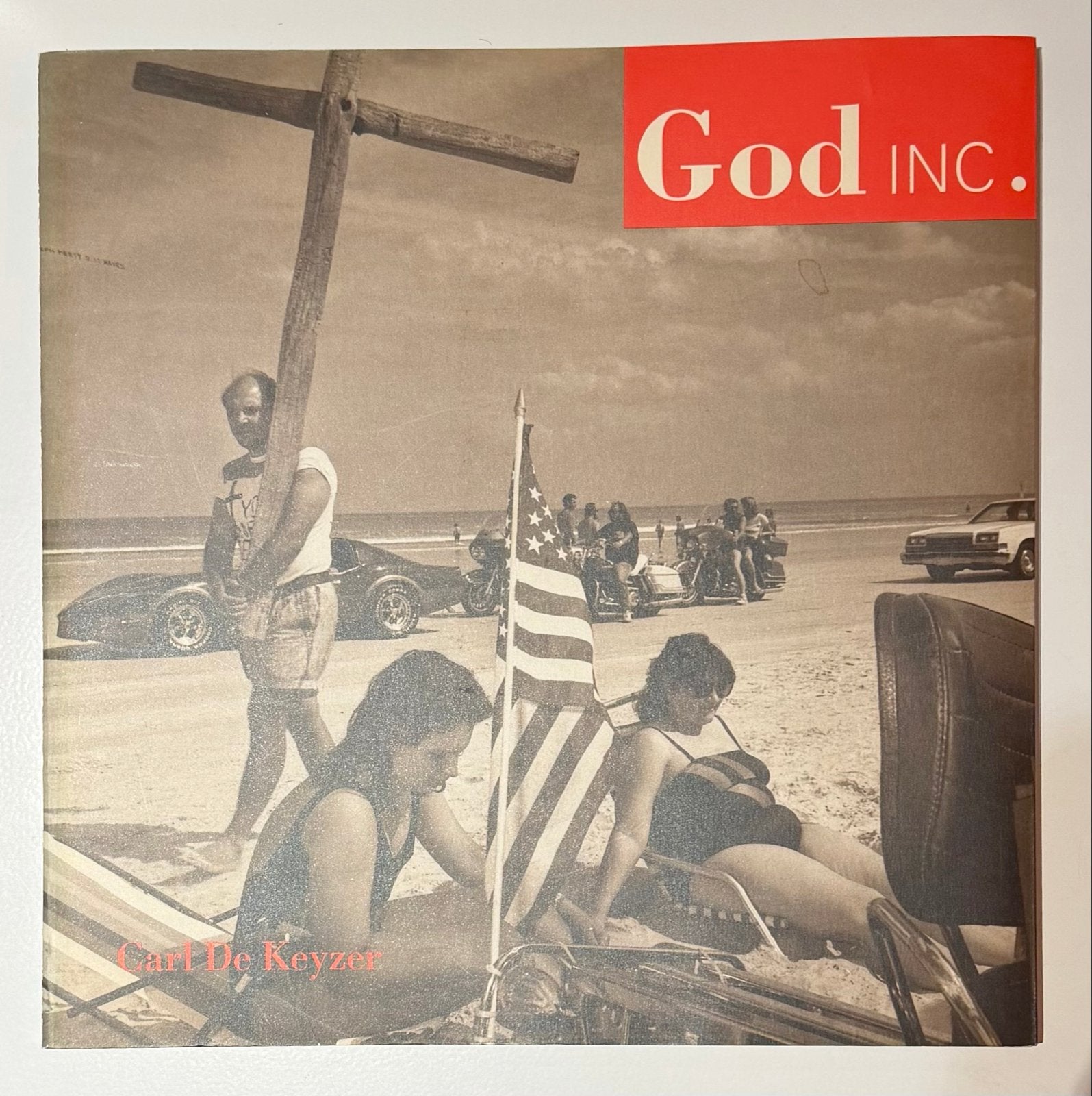 God INC. - Carl De Keyzer (Fotoboek), Boeken, Ophalen of Verzenden, Zo goed als nieuw