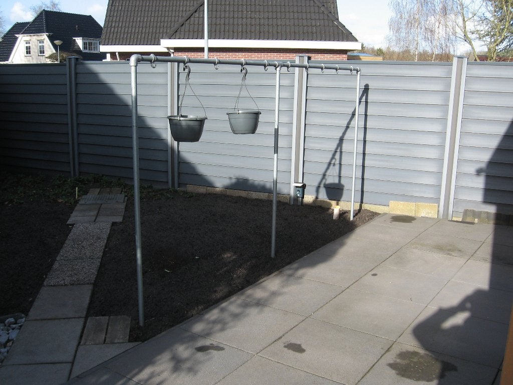 Hang planten aardbeien rek v zwaar  gegalvaniseerd €150.00, Ophalen, Zo goed als nieuw