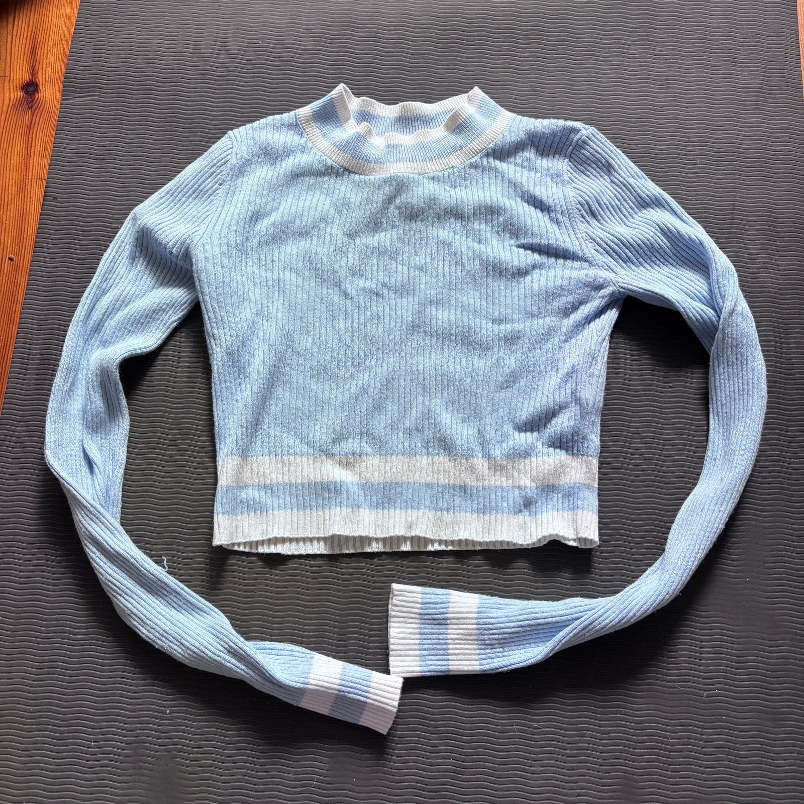 H&M Divided Cropped Trui XS Lichtblauw met Witte Strepen, Blauw, Ophalen of Verzenden, Zo goed als nieuw, Lange mouw