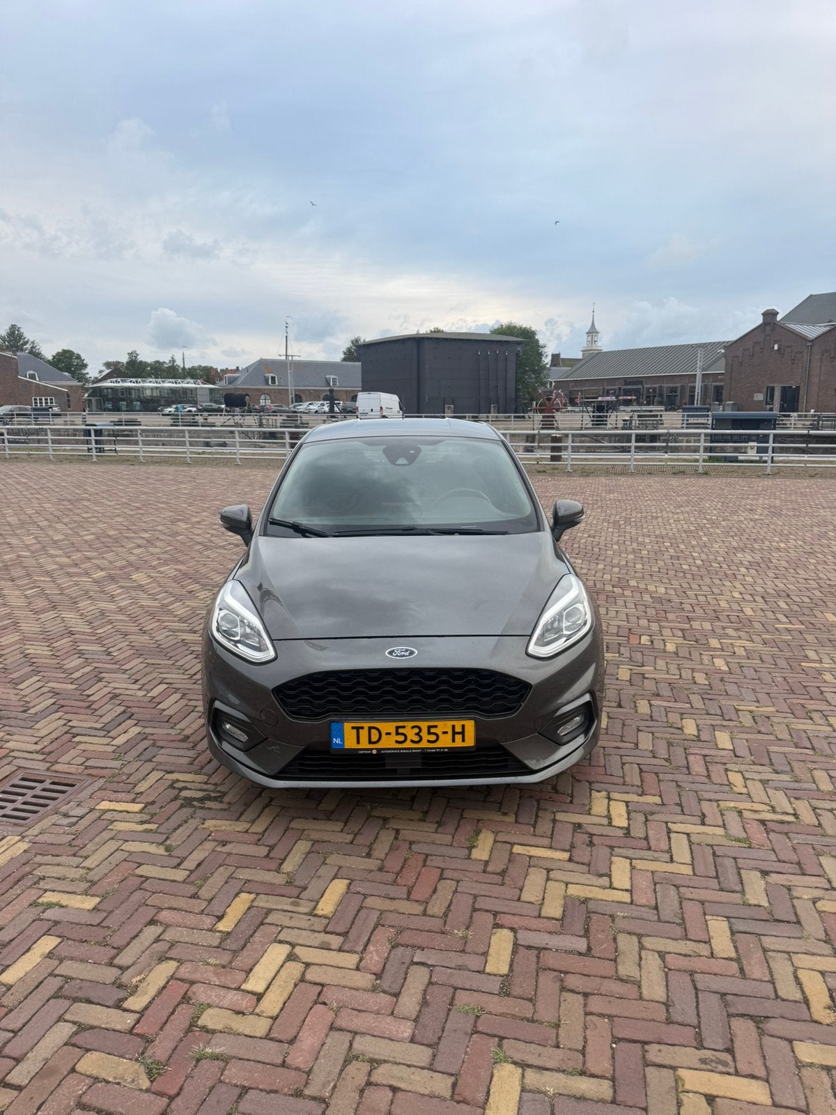 Ford Fiesta 1.0 ecoboost ST-line + garantie, Auto's, Voorwielaandrijving, Stof, 100 pk, 595 kg
