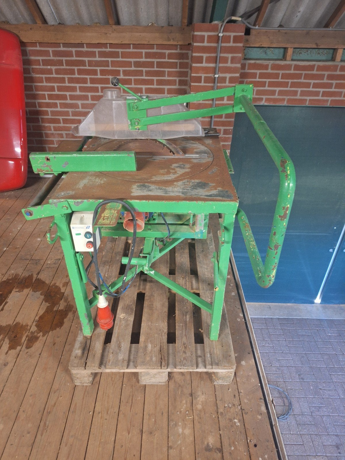 bouwlaagtafel op krachtstroom, Ophalen, Gebruikt, 70 mm of meer, Lintzaag