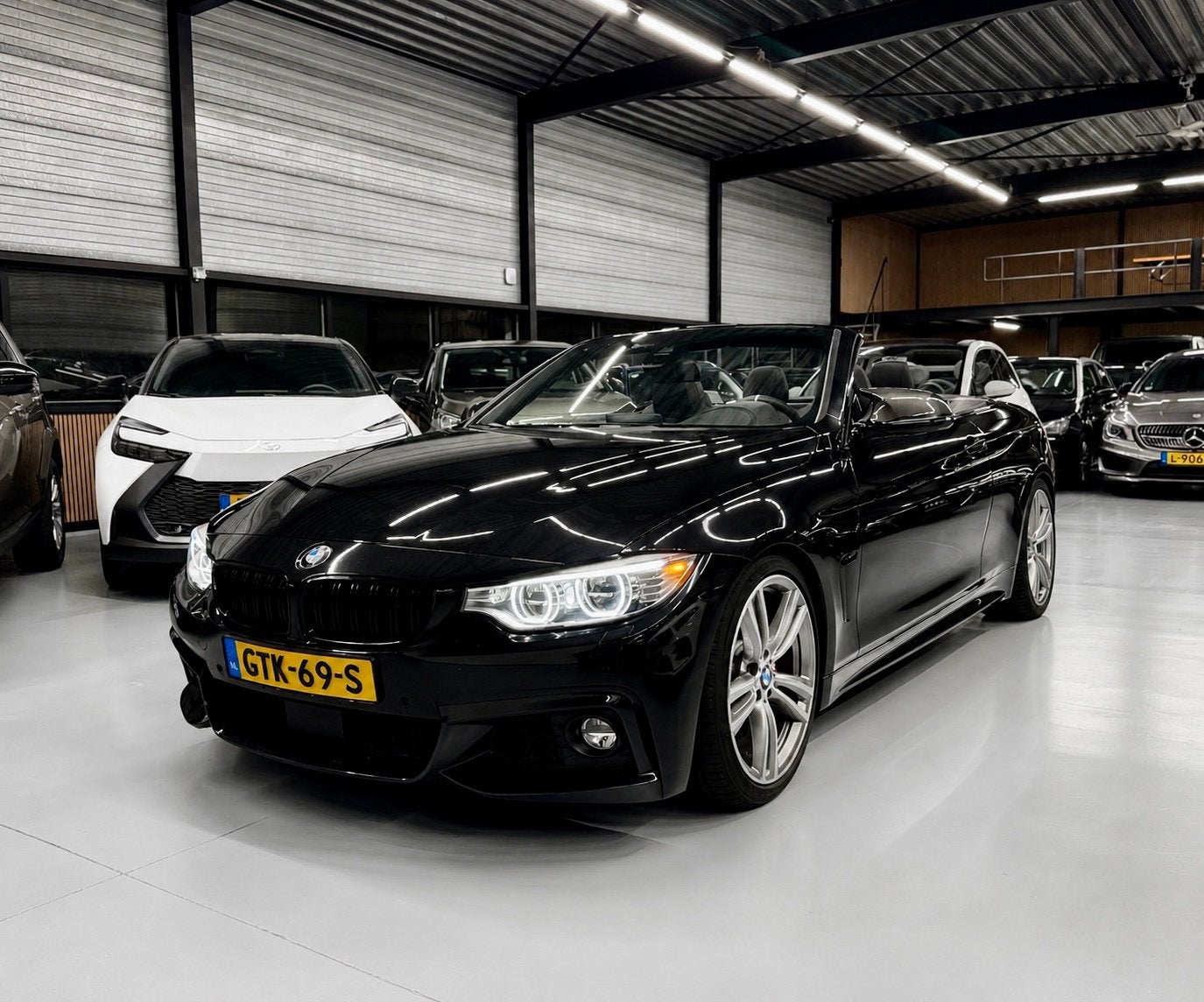 BMW 4-serie Cabrio 435i M Sport 19''/HUD/NEKVERWARMING, Auto's, Dealer onderhouden, Achterwielaandrijving, Gebruikt, 4-Serie