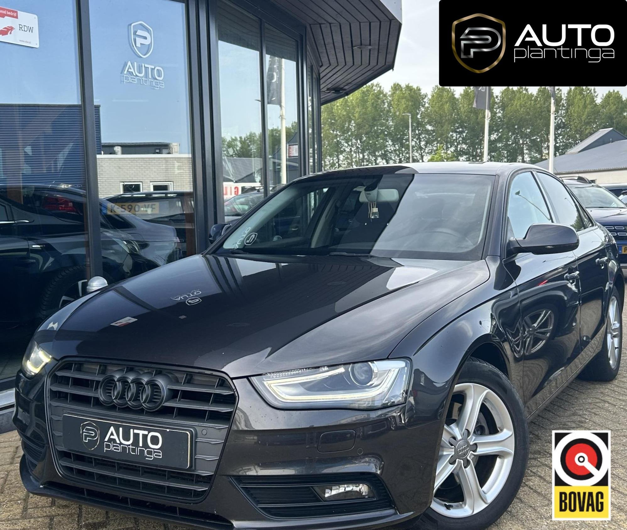 Audi A4 Limousine 1.8 TFSI Business Edition 170PK | AUTOMAAT, Auto's, Euro 5, Stof, Gebruikt, Zwart