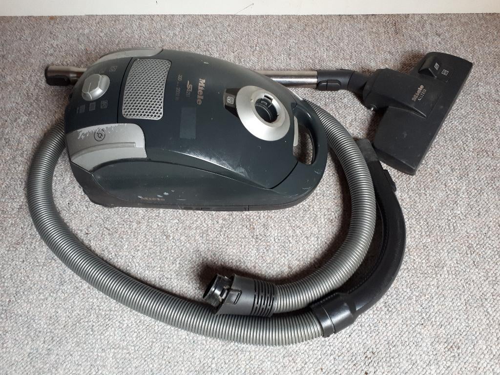 miele stofzuiger, Witgoed en Apparatuur, Stofzuigers, Gebruikt, Stofzuiger, 1600 tot 2000 watt, Ophalen