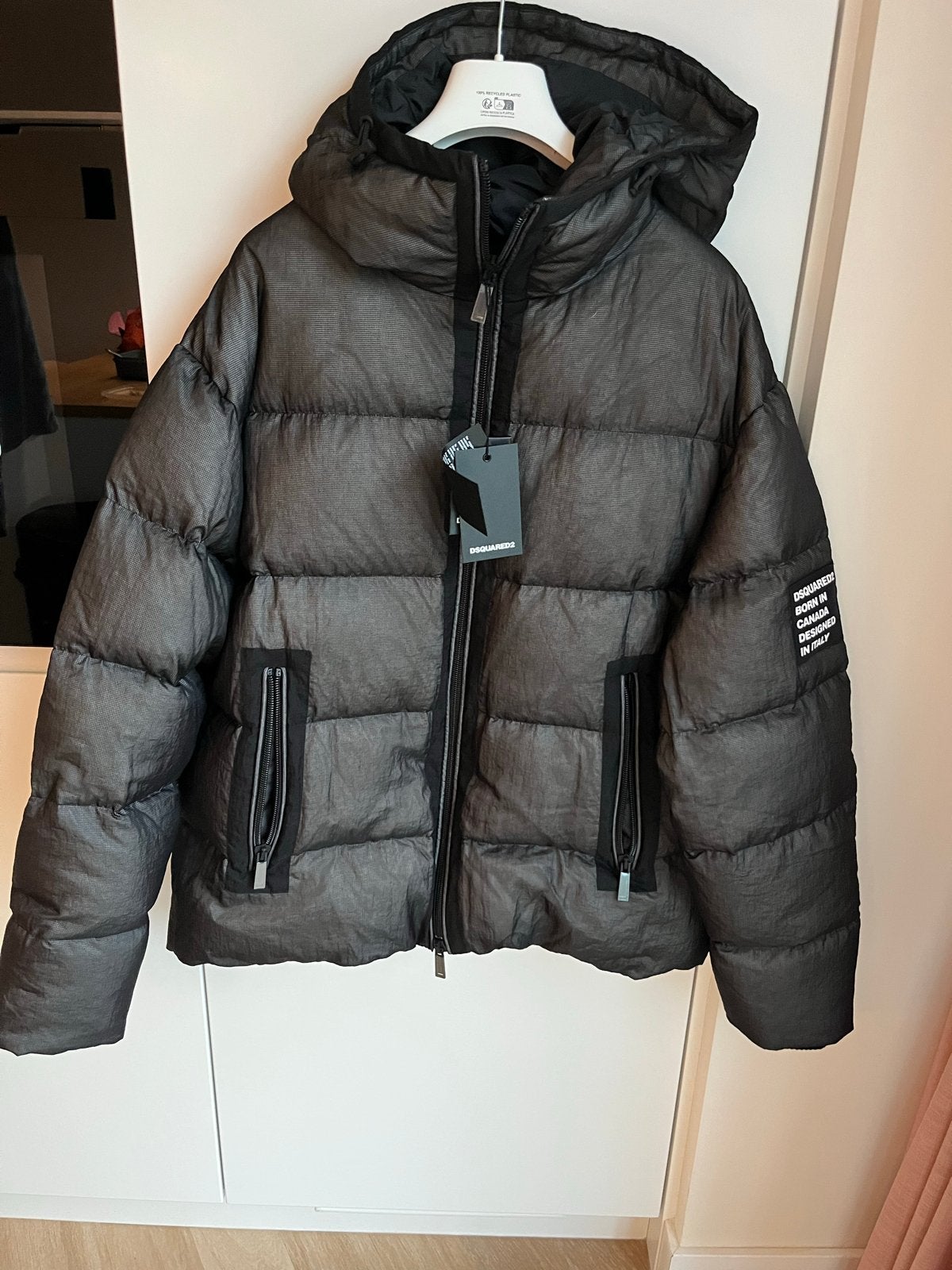 Dsquared2 Puffer Jacket Maat 48 (M) - Nieuw met labels, Kleding | Heren, Ophalen of Verzenden, Nieuw, Maat 48/50 (M), Zwart