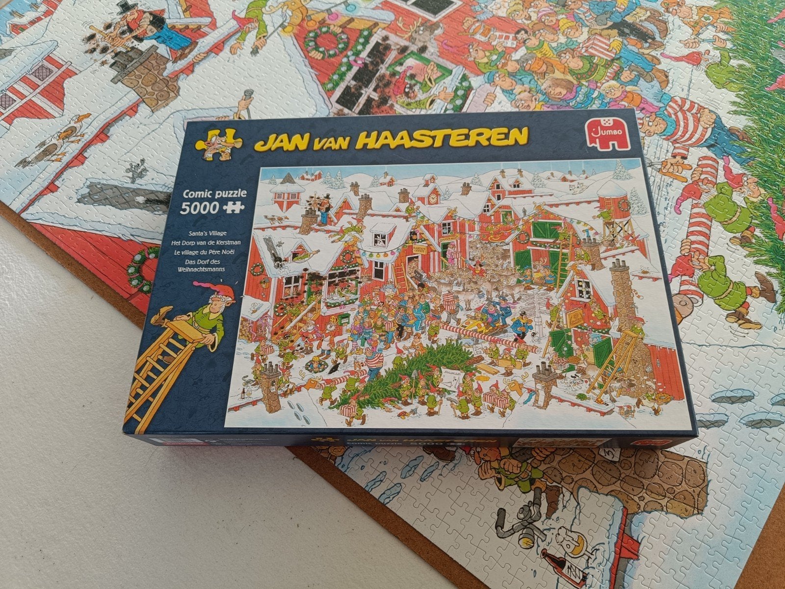Jan van Haasteren puzzel Het dorp van de kerstman 5000 st., Ophalen of Verzenden, Meer dan 1500 stukjes, Zo goed als nieuw