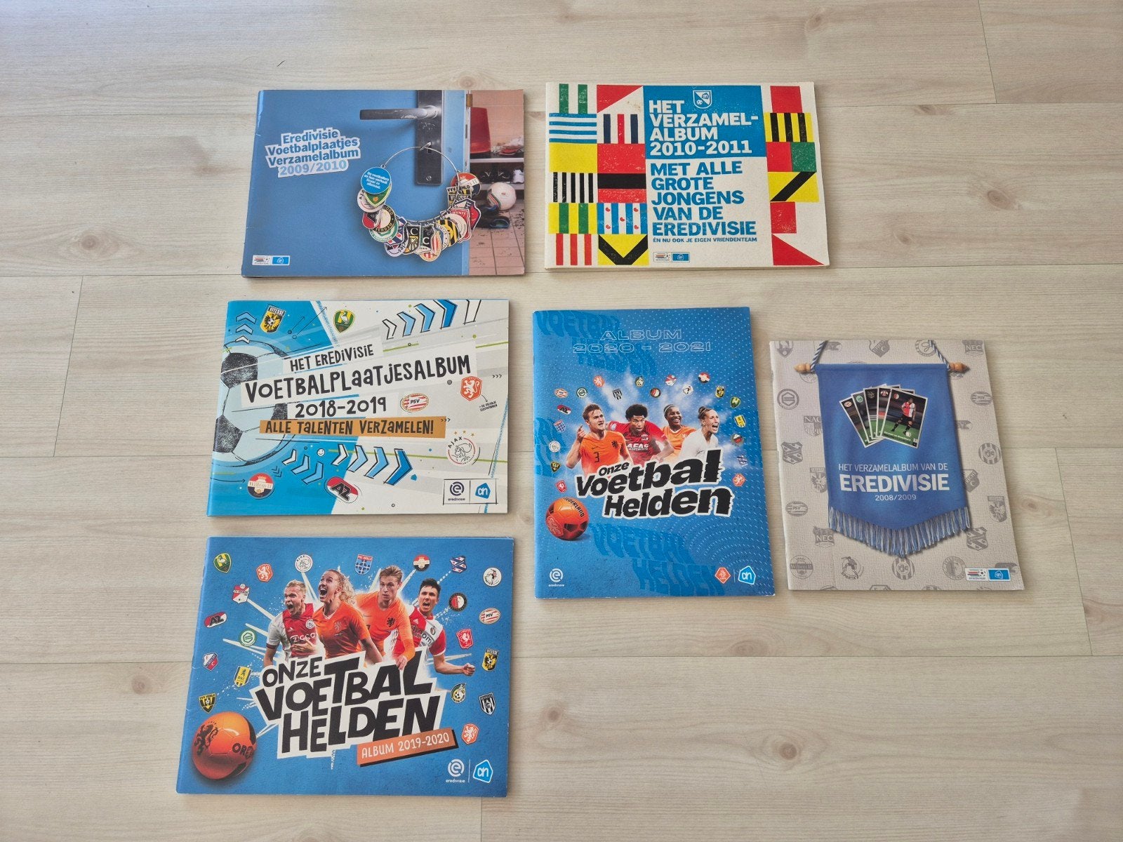 6x Albert Heijn comolete voetbalplaatjes verzamelalbum 200, Verzamelen, Ophalen of Verzenden, Zo goed als nieuw, Overige binnenlandse clubs