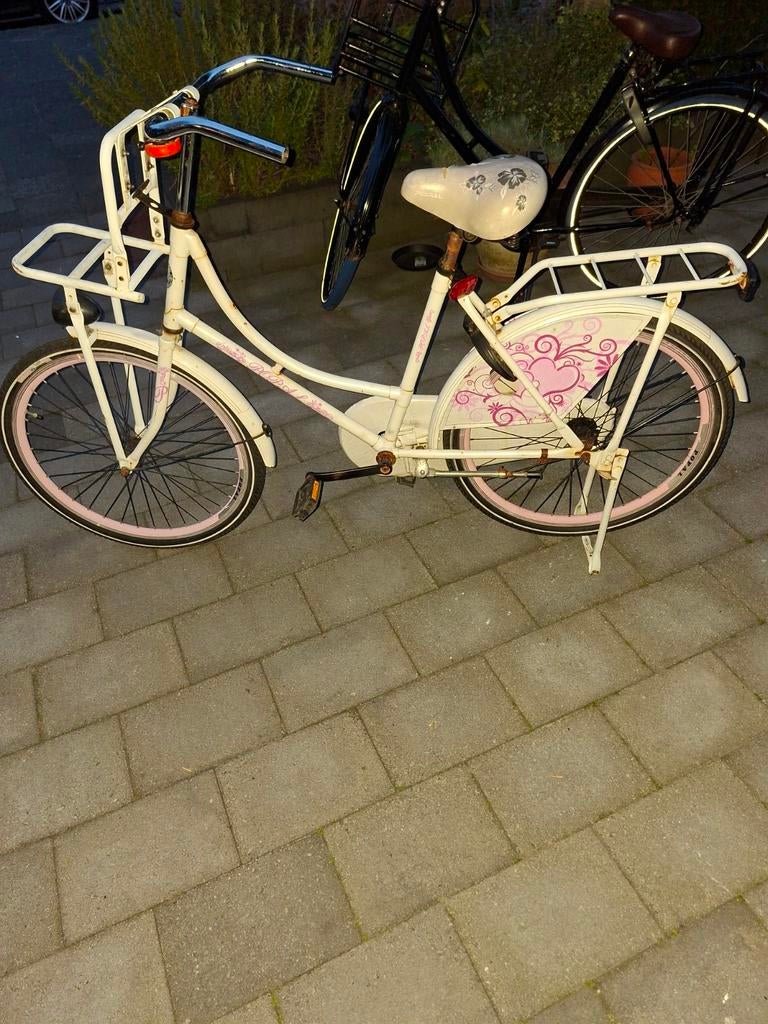 Meisjesfiets 24 inch - Wit/Roze met Voordrager, Fietsen en Brommers, Fietsen | Meisjes, Onbekend, Ophalen of Verzenden, Handrem