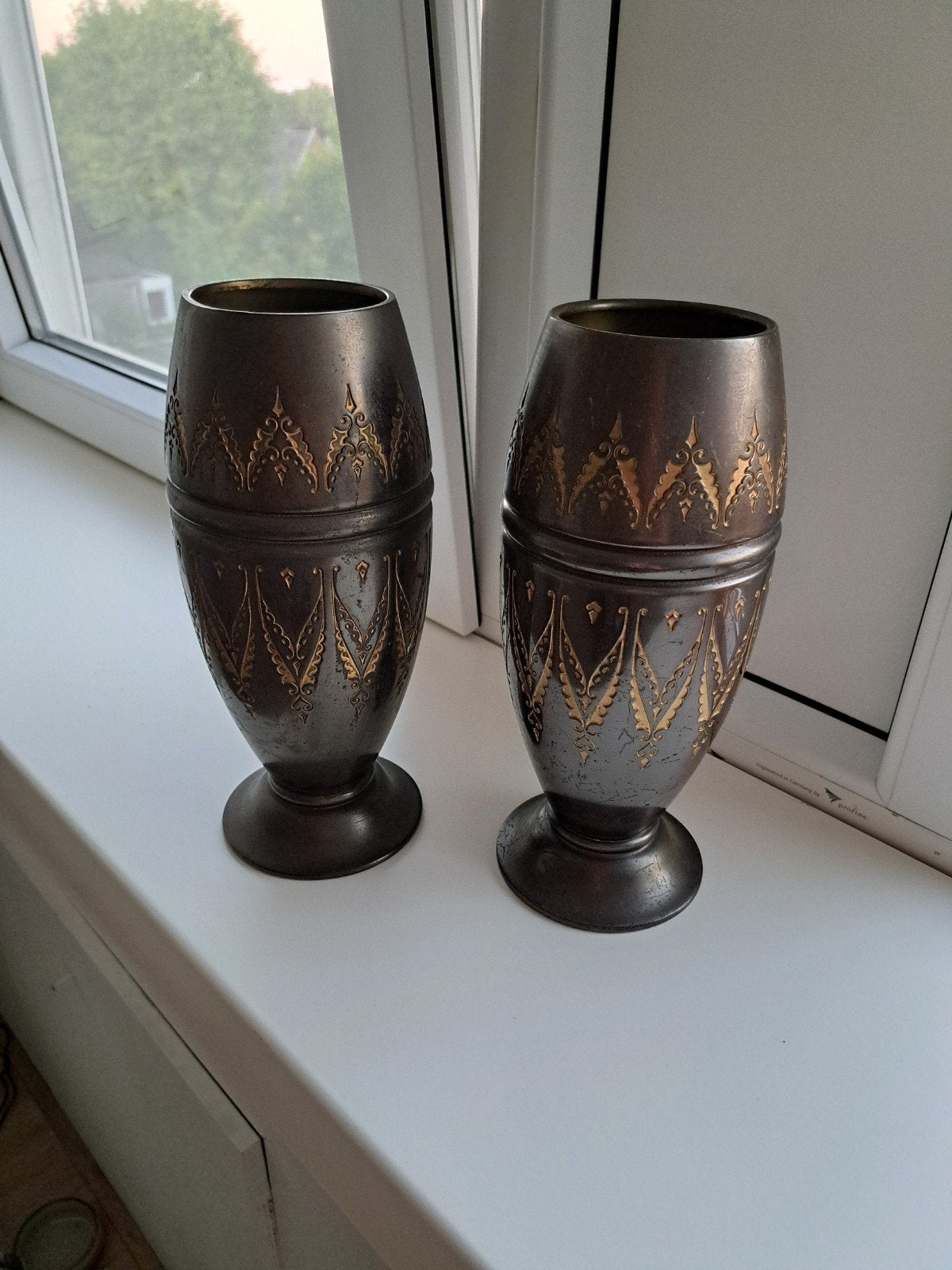 2 antieke bronzen vazen (Daalderop) made in Holland, Antiek en Kunst, Ophalen