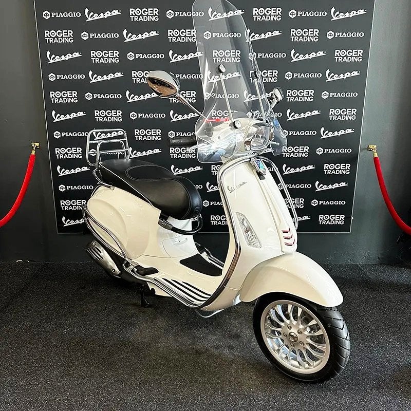 Vespa Sprint 50 - Wit - Snor - 2016 - Bianco Innocenza, Ophalen, Overige modellen, Nieuw, Benzine