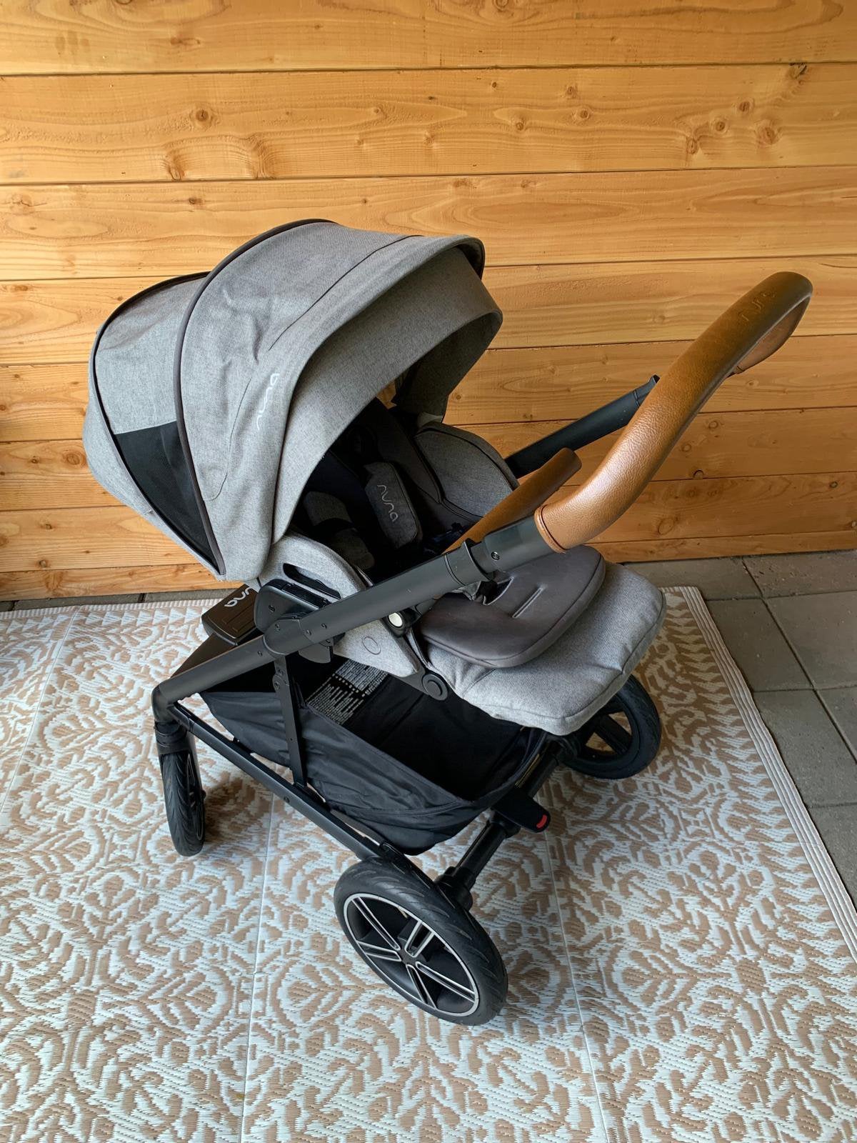 Nuna Mixx Next Kinderwagen Set - Zo goed als nieuw, Zo goed als nieuw, Combiwagen, Met reiswieg, Ophalen