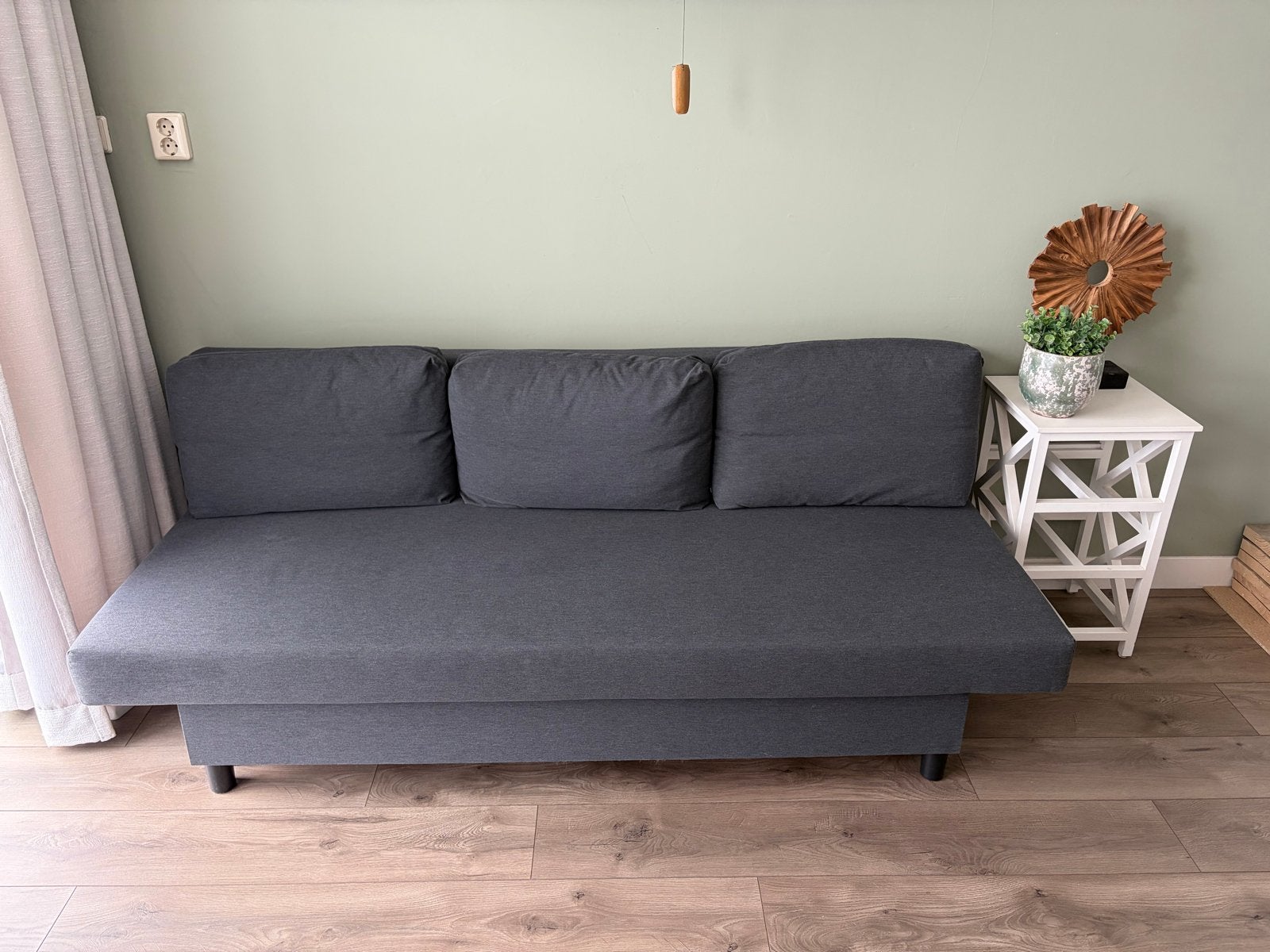 IKEA ÄLVDALEN 3-zits slaapbank, Knisa donkergrijs, Huis en Inrichting, Slaapkamer | Slaapbanken, Ophalen, Tweepersoons, Zo goed als nieuw