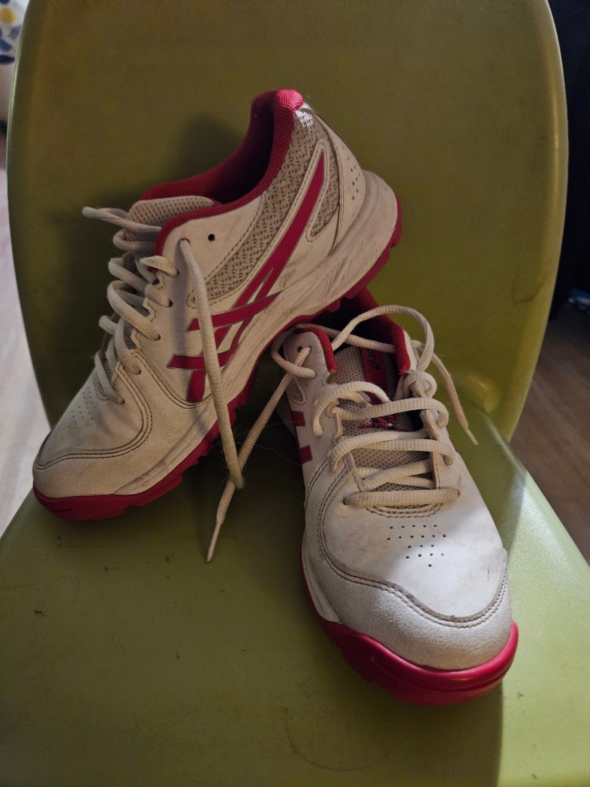 Korfbalschoenen voor kunstgras - Maat 36, Ophalen of Verzenden, Gebruikt, Schoenen