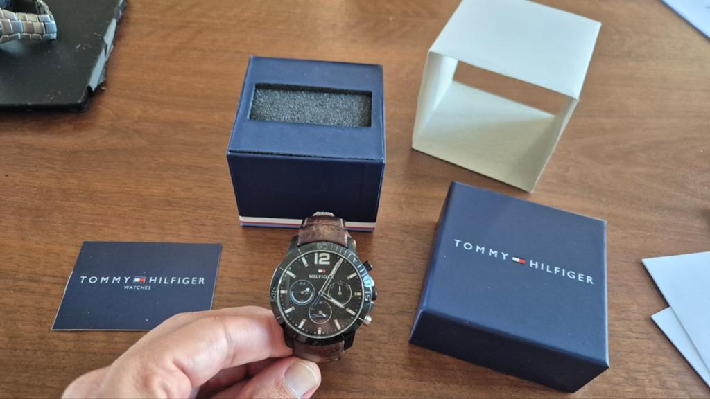 Tommy Hilfiger horloge Black Edition, Ophalen of Verzenden, Gebruikt