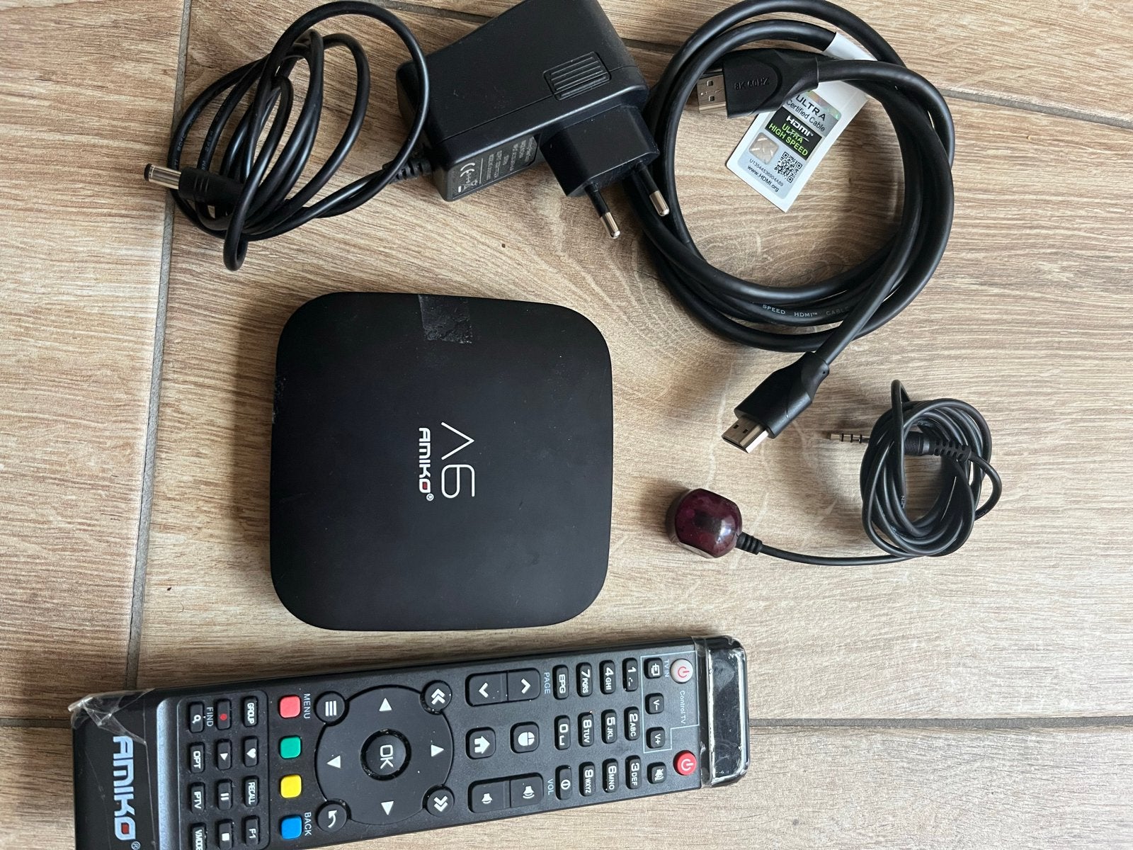 Amiko A6 Android TV Box, Ophalen of Verzenden, Zo goed als nieuw, HDMI, Zonder harde schijf