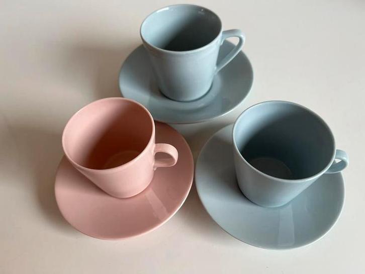 Set 3 ARABIA GAK Espesso-Koffie Kop Schotel Pastel, Ophalen of Verzenden, Zo goed als nieuw, Overige stijlen, Kop(pen) en/of Schotel(s)