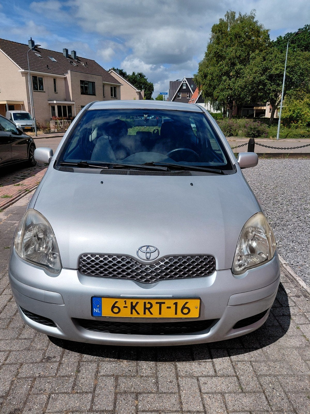 Toyota Yaris 1.3 apk juni 2027. Airco, 28 km/l, 31 €/maand, Hatchback, 87 pk