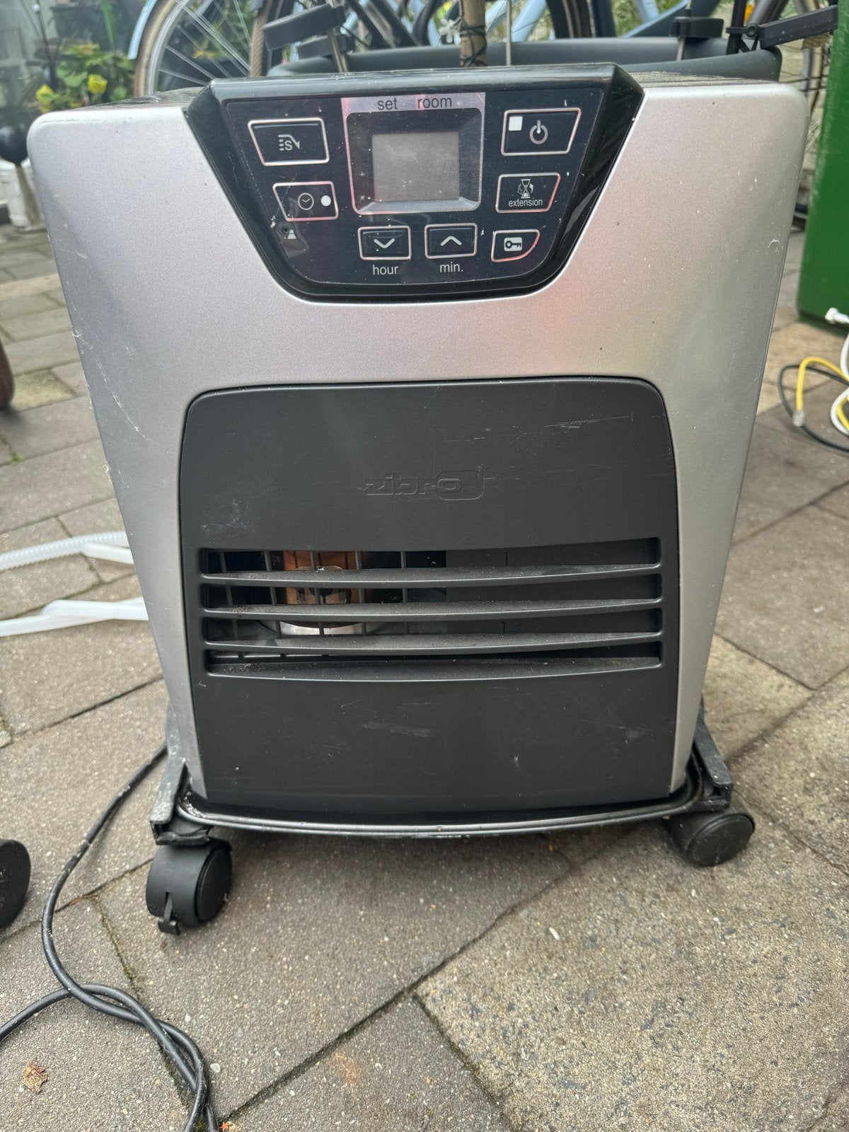 Zibro petroleumkachel SRE 231E, Ophalen, 30 tot 80 cm, Gebruikt, Kachel