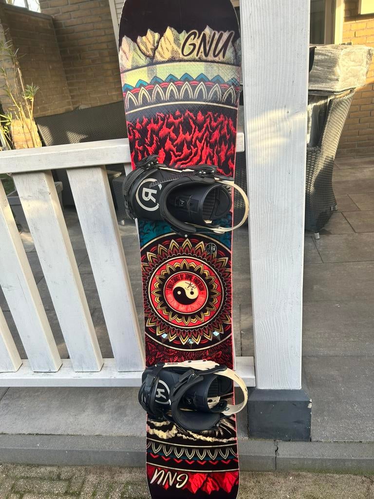 GNU ladies choice 148,5 met Ride Revolt bindingen maat M, Sport en Fitness, Snowboarden, Ophalen of Verzenden, Zo goed als nieuw