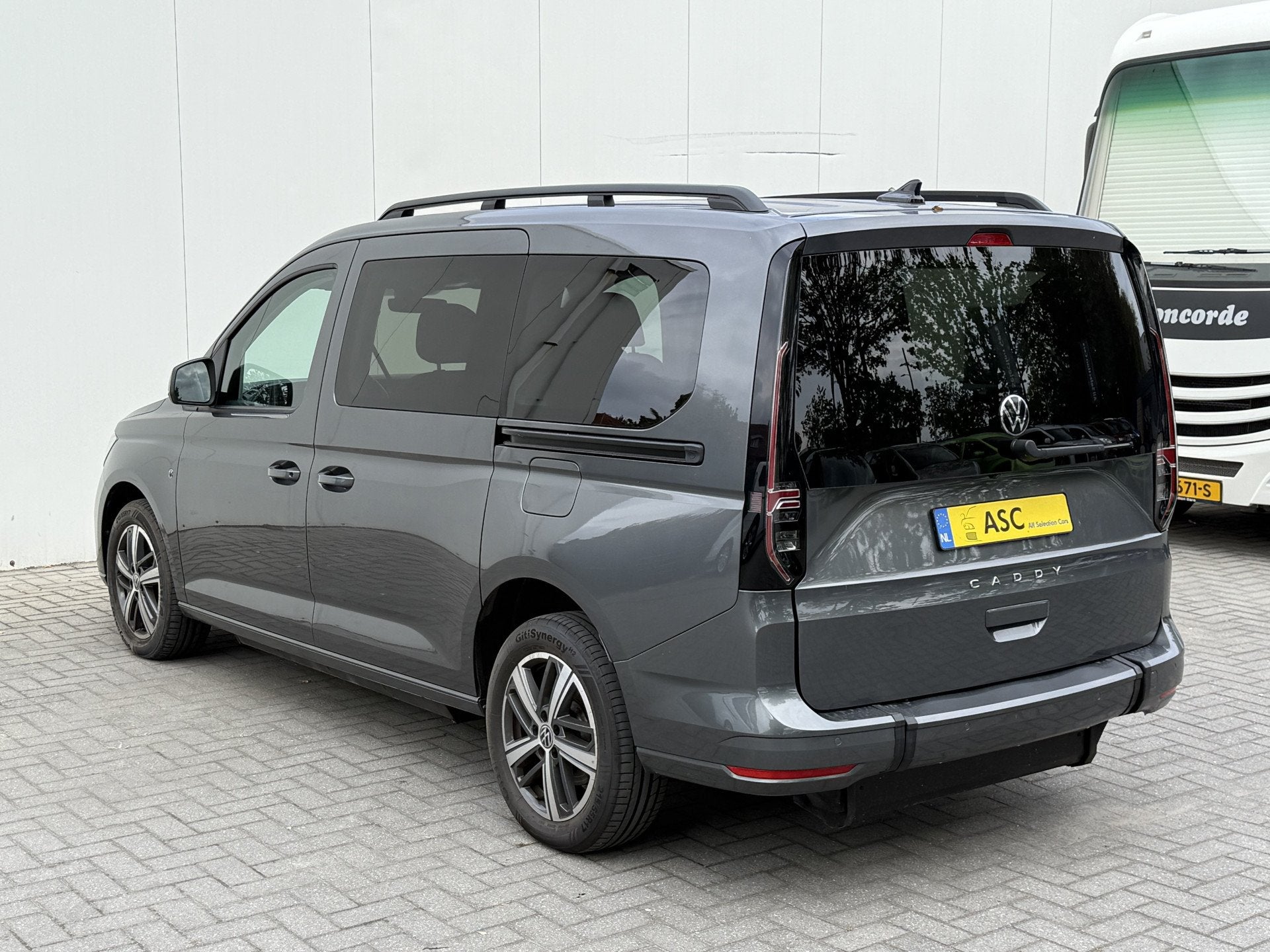 Volkswagen Caddy Maxi L2 Rolstoelauto Automaat Rolstoel voor, Auto's, Met garantie (alle), 4 stoelen, 116 pk, Bedrijf