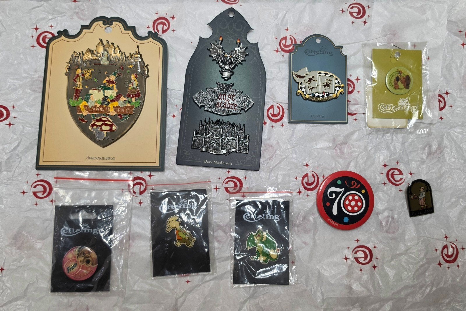 Efteling pins wegens eindigen van verzameling, Ophalen, Button of Speldje