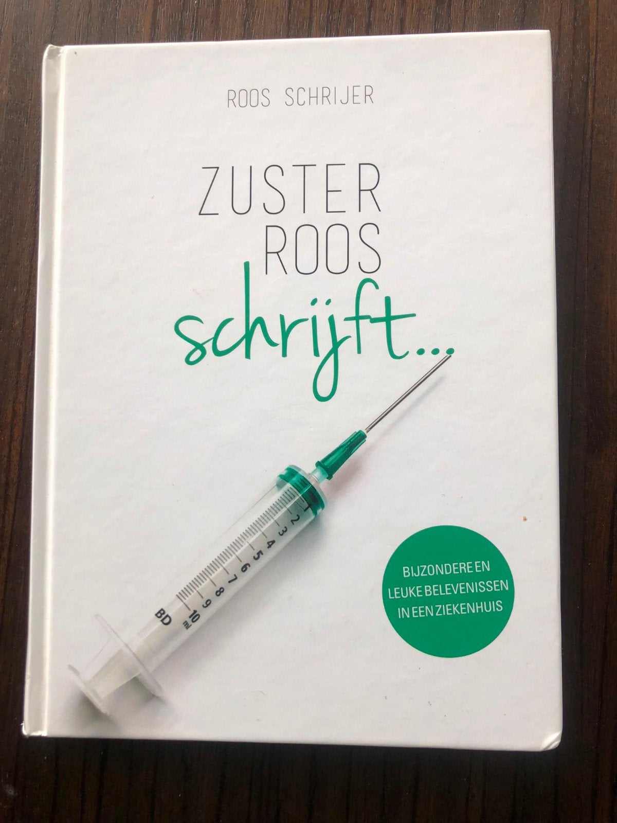 Roos Schrijer - Zuster Roos schrijft, Ophalen of Verzenden, Zo goed als nieuw, Roos Schrijer