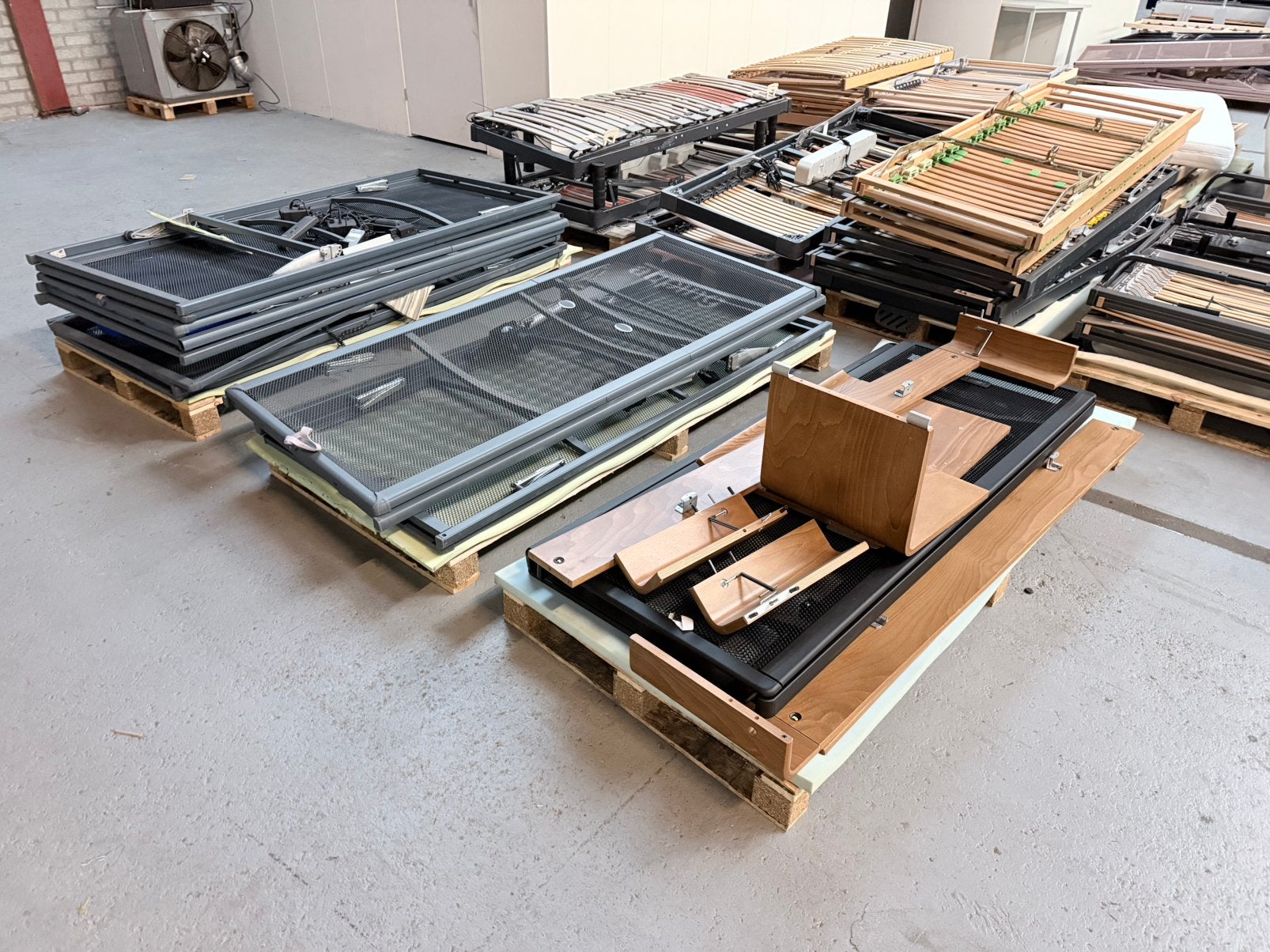 (TiP) Diverse gratis boxspring bedden, matrassen & Auping, Ophalen, Gebruikt, 90 cm, Eenpersoons