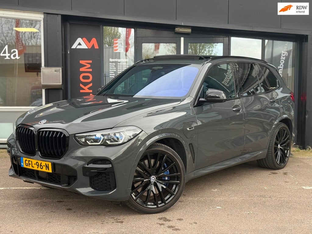 BMW X5 XDrive45e High Executive M Sport | Pano | HUD | Memor, Gebruikt, Lichtsensor, Vierwielaandrijving, Hybride Elektrisch/Benzine