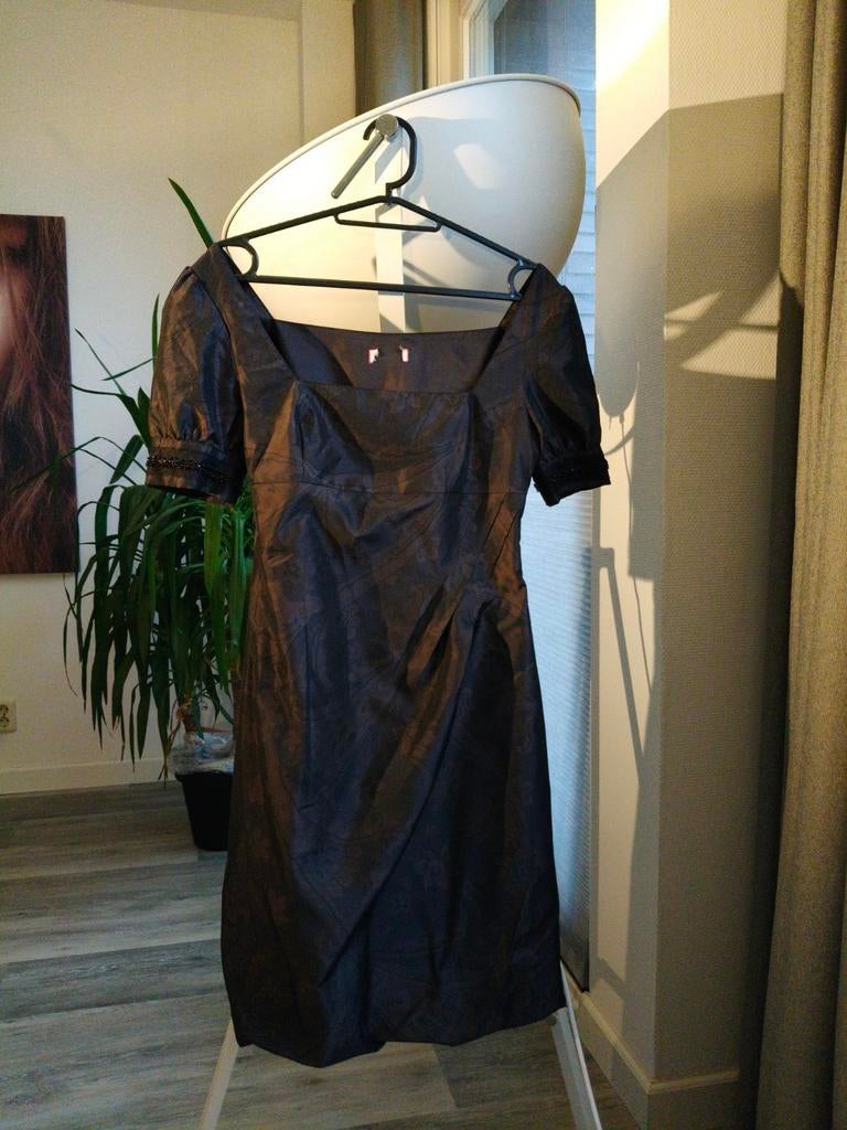 Max&Co vintage cocktailjurk met kraaltjes, Kleding | Dames, Bruin, Max Mara, Ophalen of Verzenden, Zo goed als nieuw
