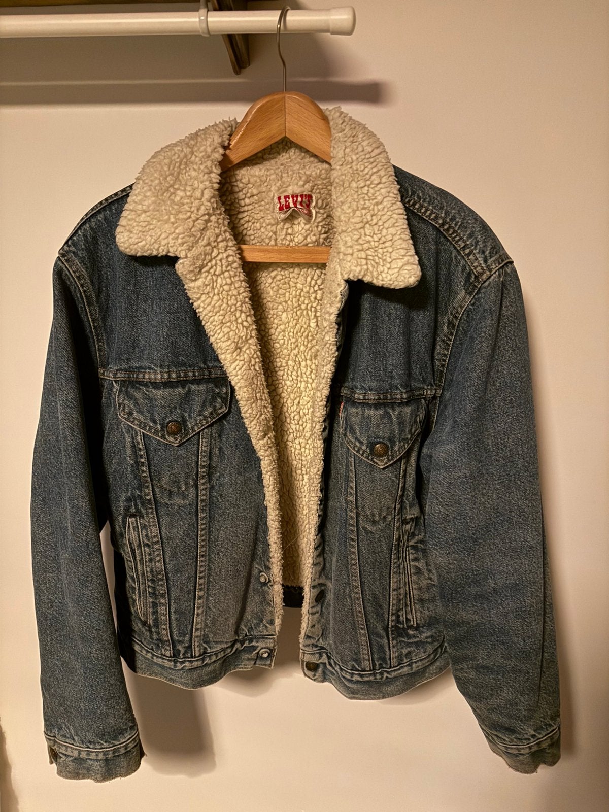 Vintage Levi’s bontgevoerde spijkerjas, Ophalen of Verzenden, Gedragen, Overige maten, Blauw