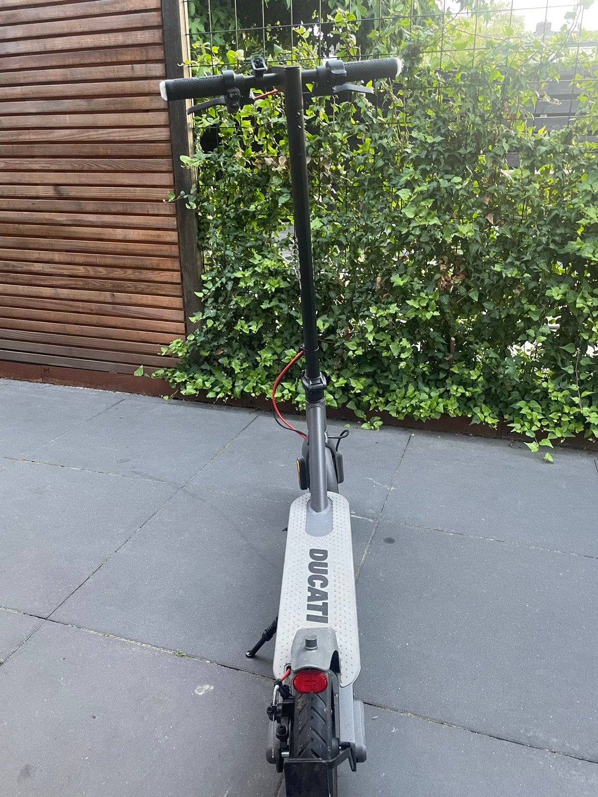 Ducati Pro 1 Evo Elektrische Step - Zo goed als nieuw, Ophalen, Zo goed als nieuw, Elektrische step (E-scooter)