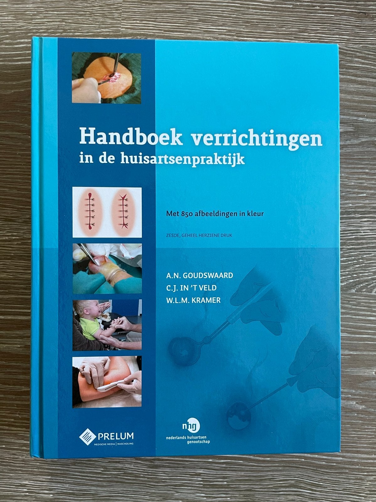 Handboek verrichtingen in de huisartsenpraktijk, Ophalen of Verzenden, Beta, Zo goed als nieuw, WO