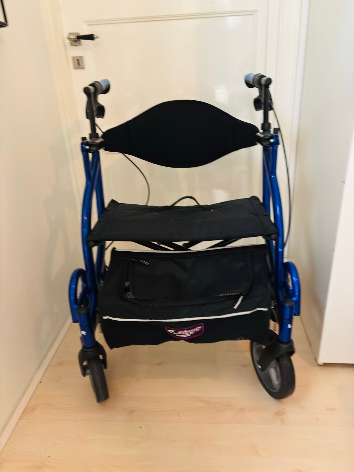 Rolstoel Rollator combi Airgo fusion 2 in 1, Ophalen, Zo goed als nieuw, Duwrolstoel