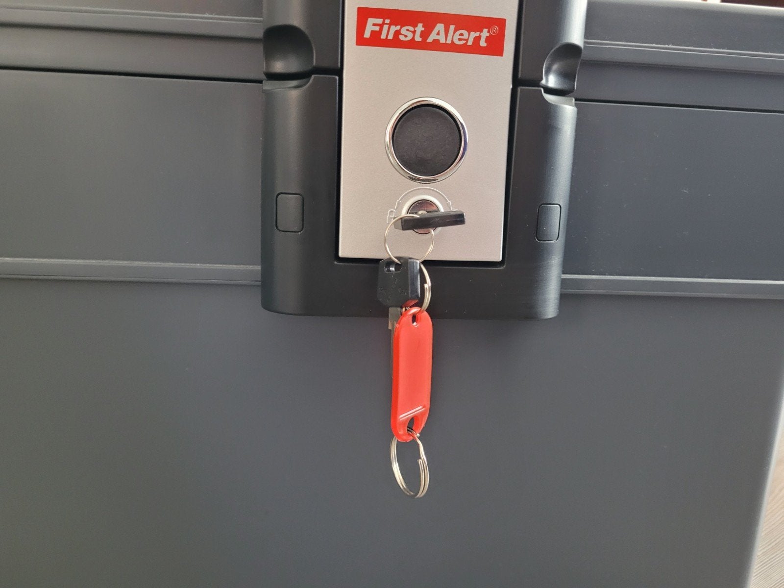First Alert documentenkoffer - brandwerend, Ophalen of Verzenden, Zo goed als nieuw, Brandkast