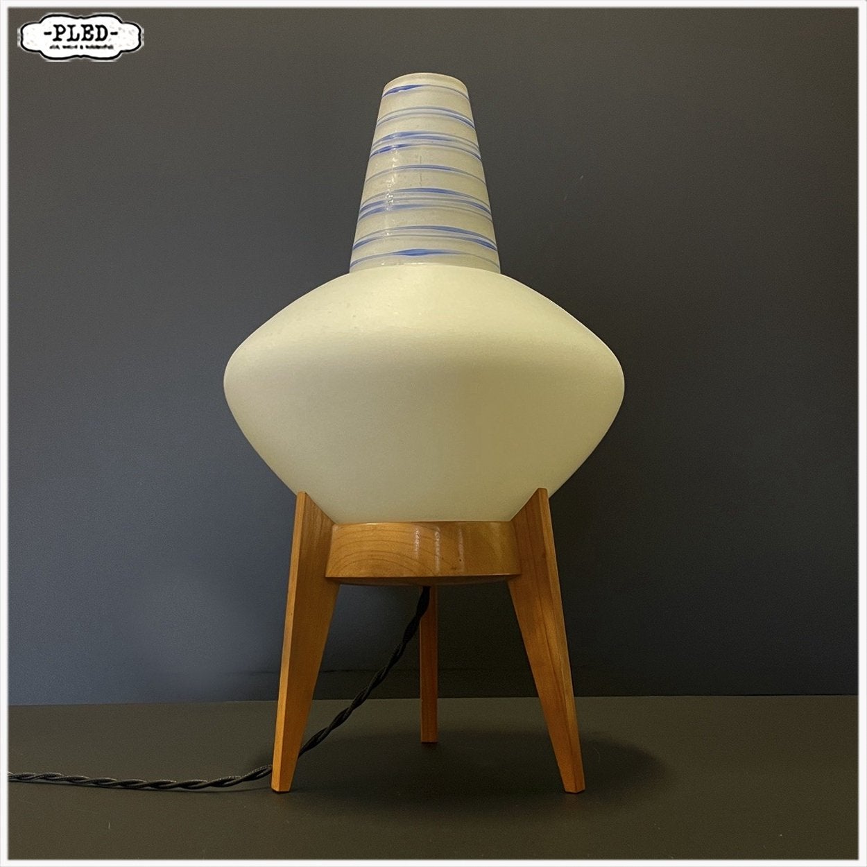 Pled vintage Industrieel antiek Kasten Lampen Stoelen Deco, Ophalen