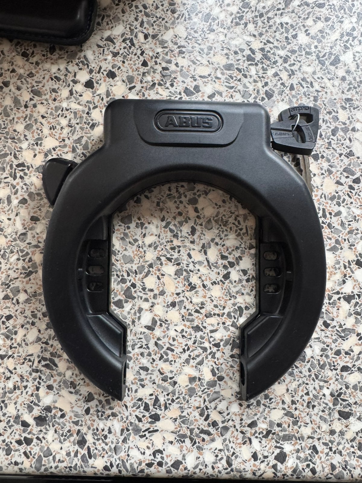 Abus fiets ringslot, Ophalen, Zo goed als nieuw
