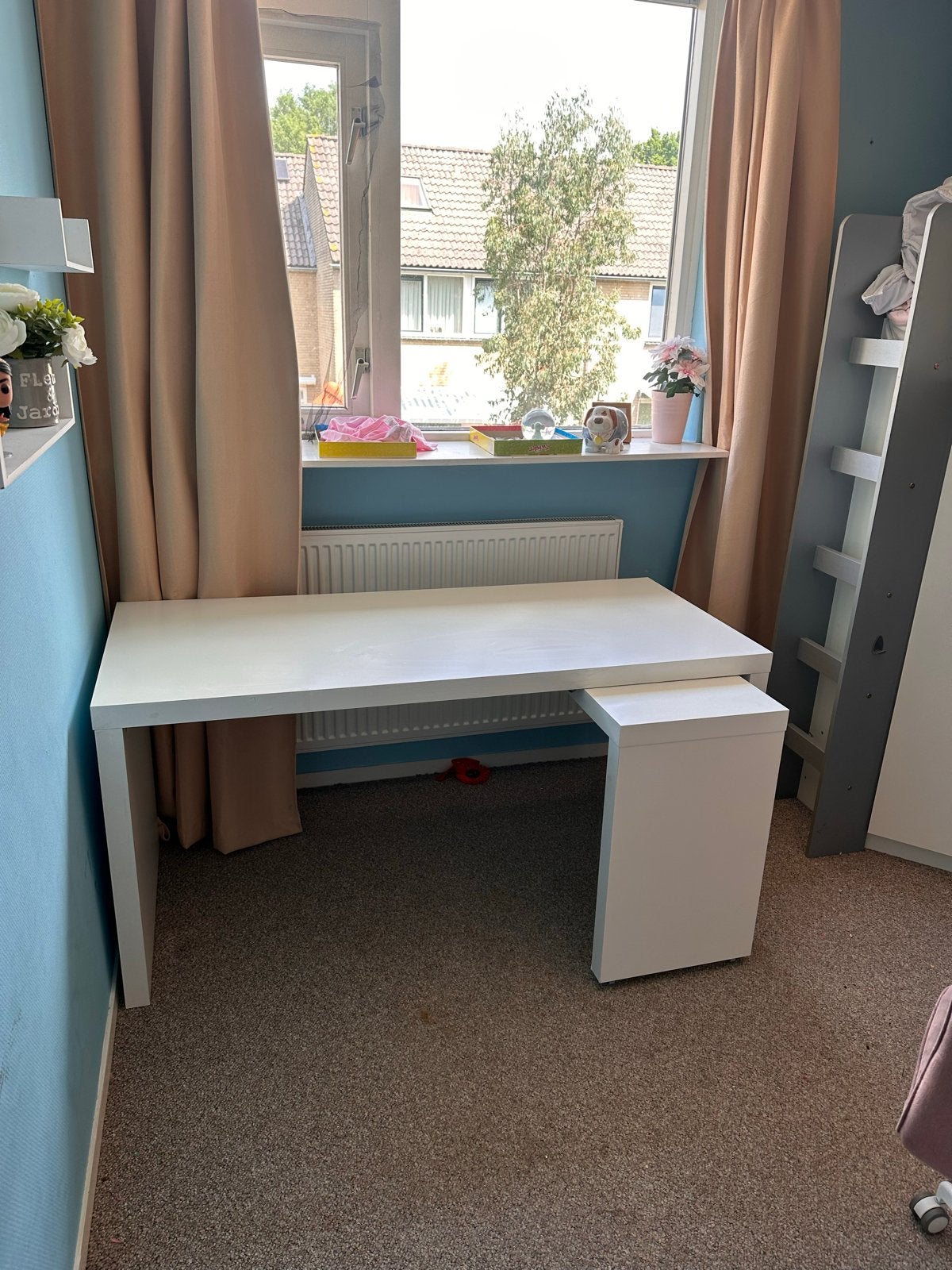 IKEA Uitschuifbaar Bureau - Degelijk met gebruikerssporen, Ophalen, Gebruikt, IKEA